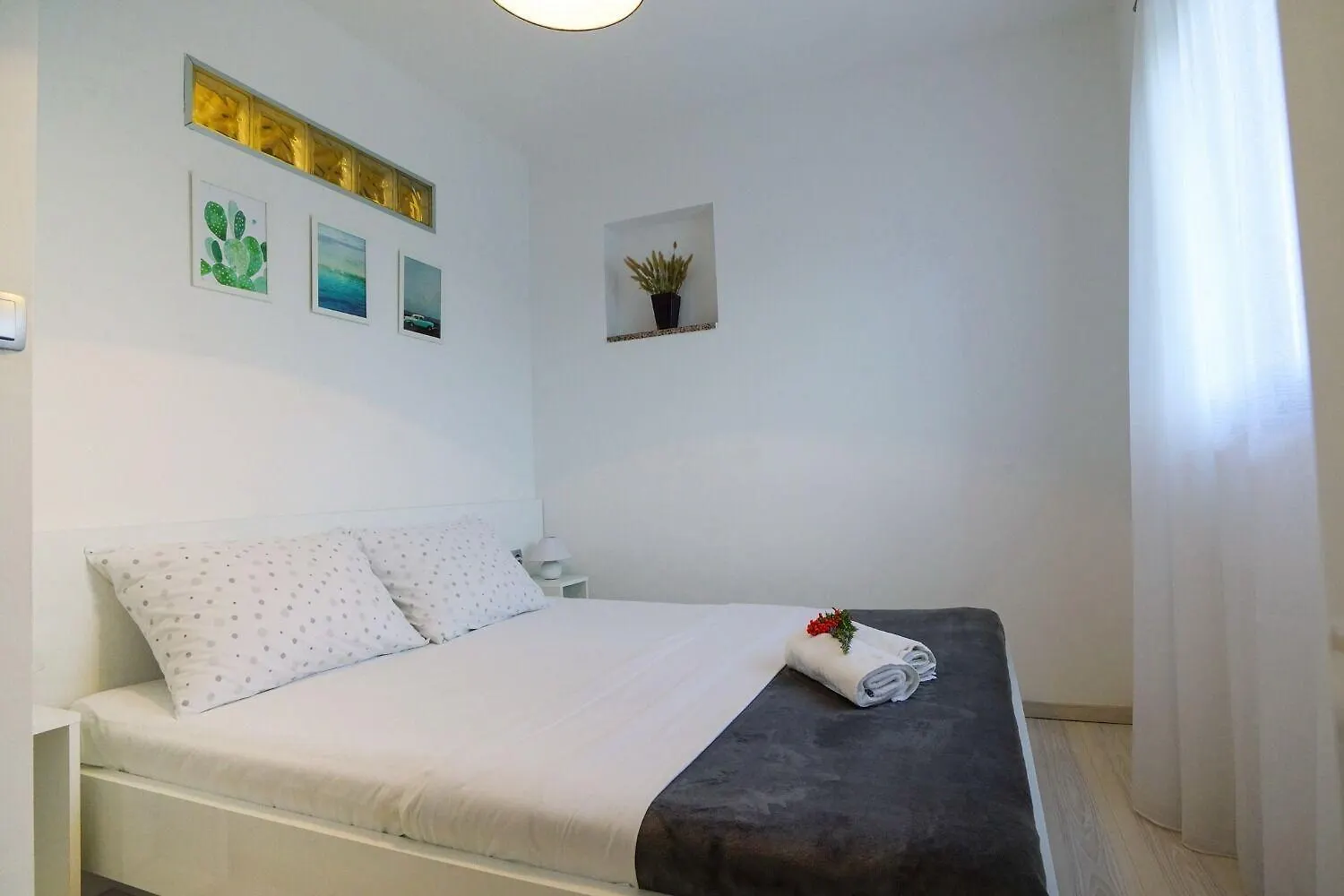 Apartments Secret Garden Razanac
