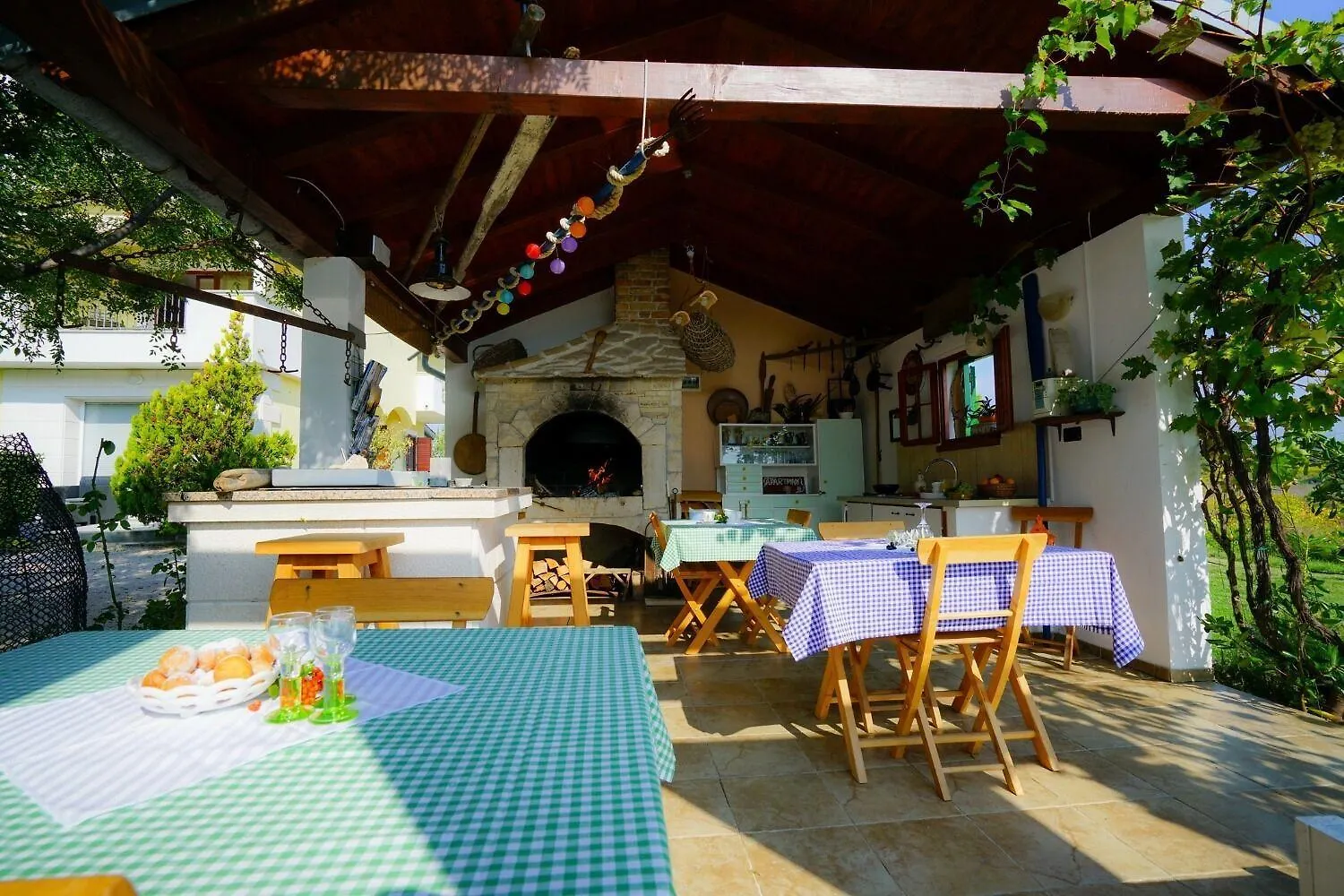 Apartments Secret Garden Razanac